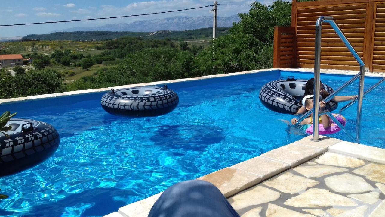 Ljubač Rustic Apartment Mariva מראה חיצוני תמונה