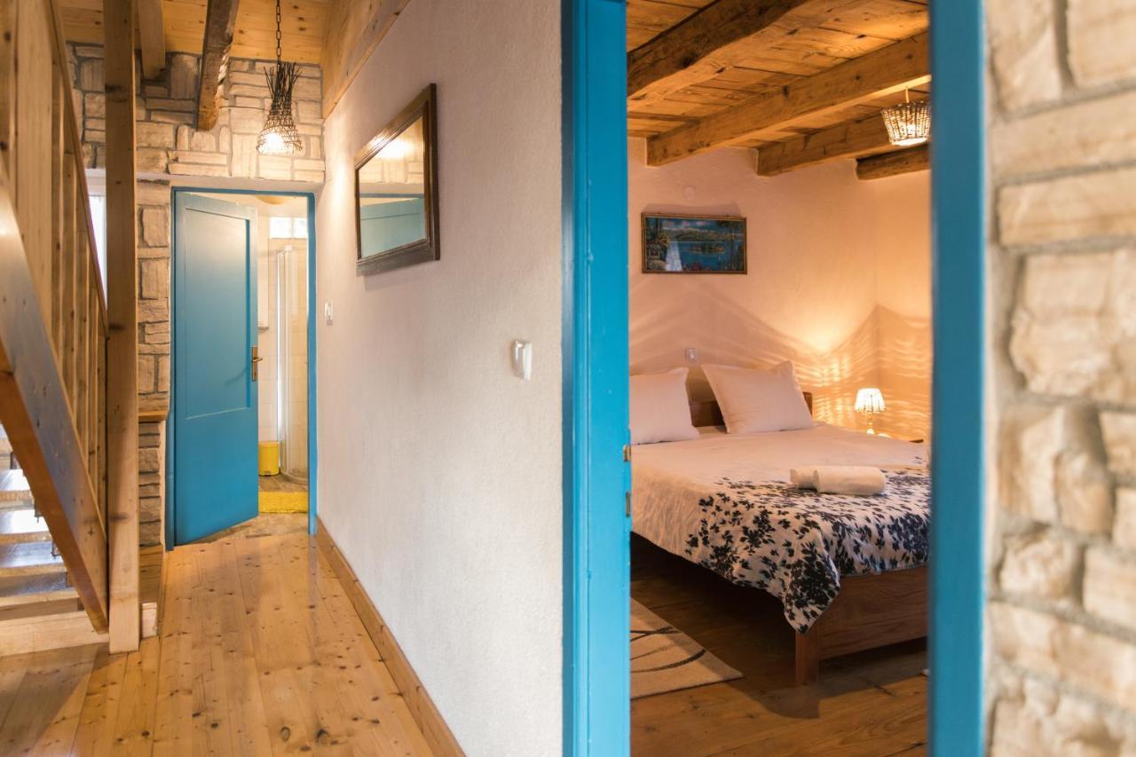 Ljubač Rustic Apartment Mariva מראה חיצוני תמונה