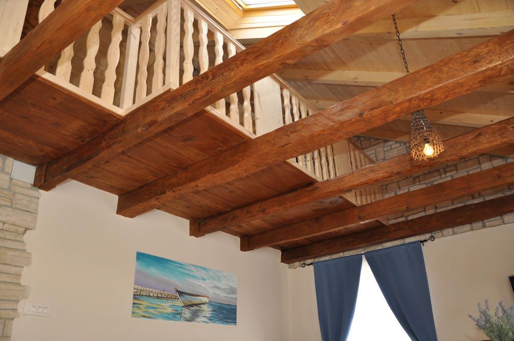 Ljubač Rustic Apartment Mariva מראה חיצוני תמונה